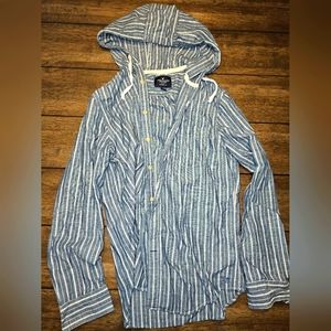 American Eagle Long-Sleeve Hooded Button-Up Shirt